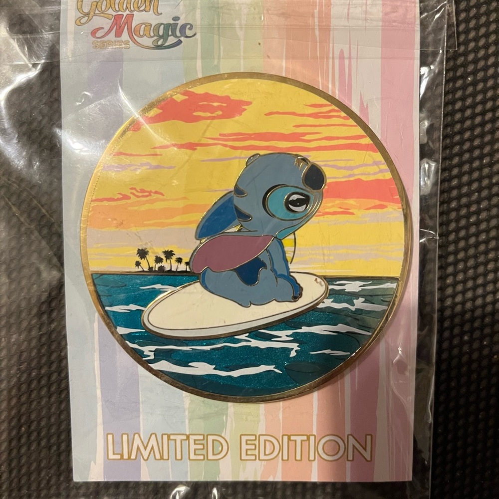 Golden Magic ACME Stitch Surfboard Jumbo LE 300 Pin
